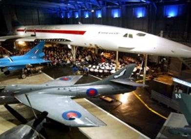 Christmas concert under Concorde