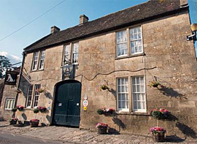 Talbot 15th C Coaching Inn