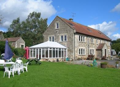 Converted barn, sleepy village, excellent base
