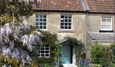 Cute Cottage in Bath