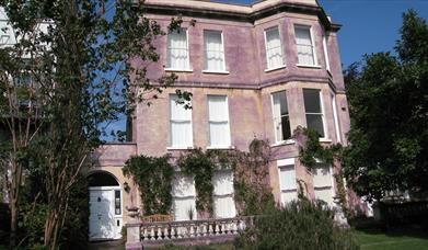 Thumbnail for Grove Lodge