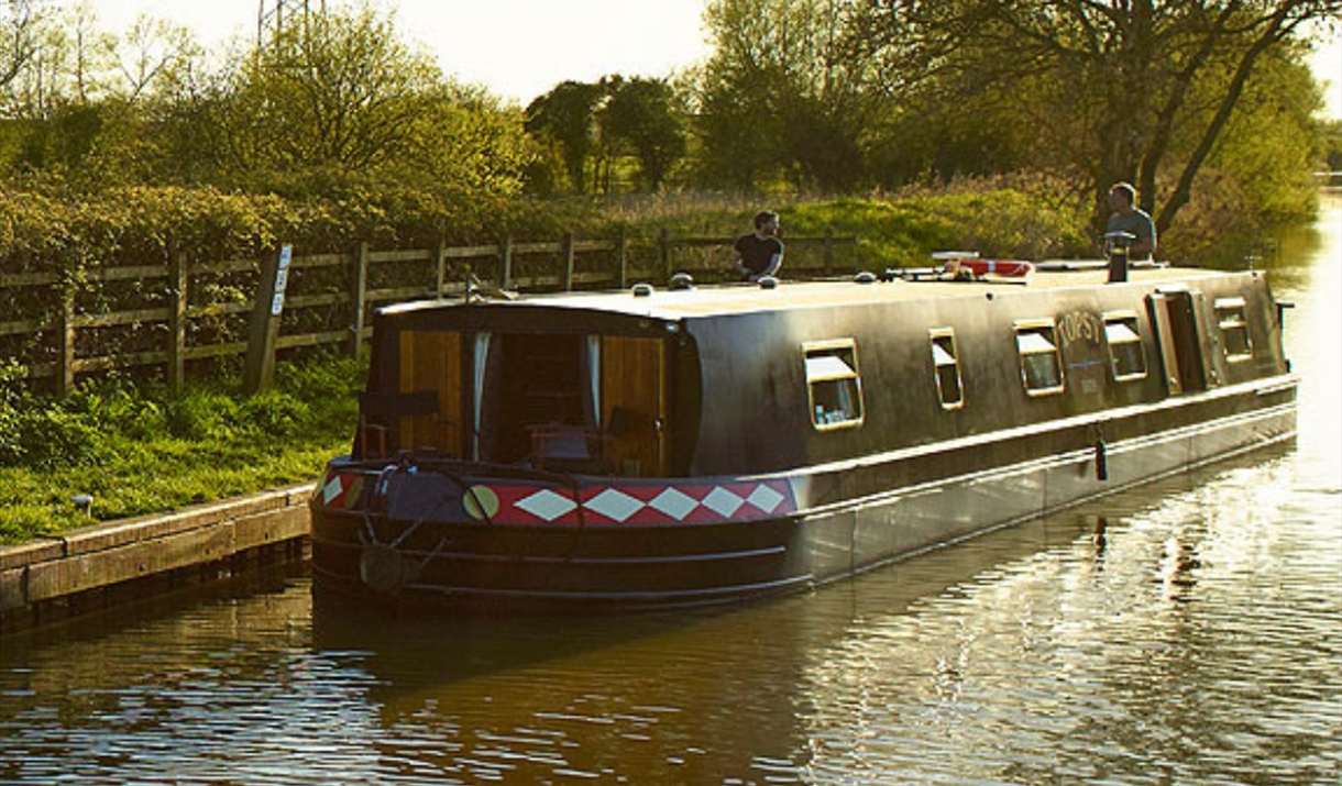 Bath Narrowboats Topsy- Exterior