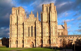 Wells Cathedral exterior