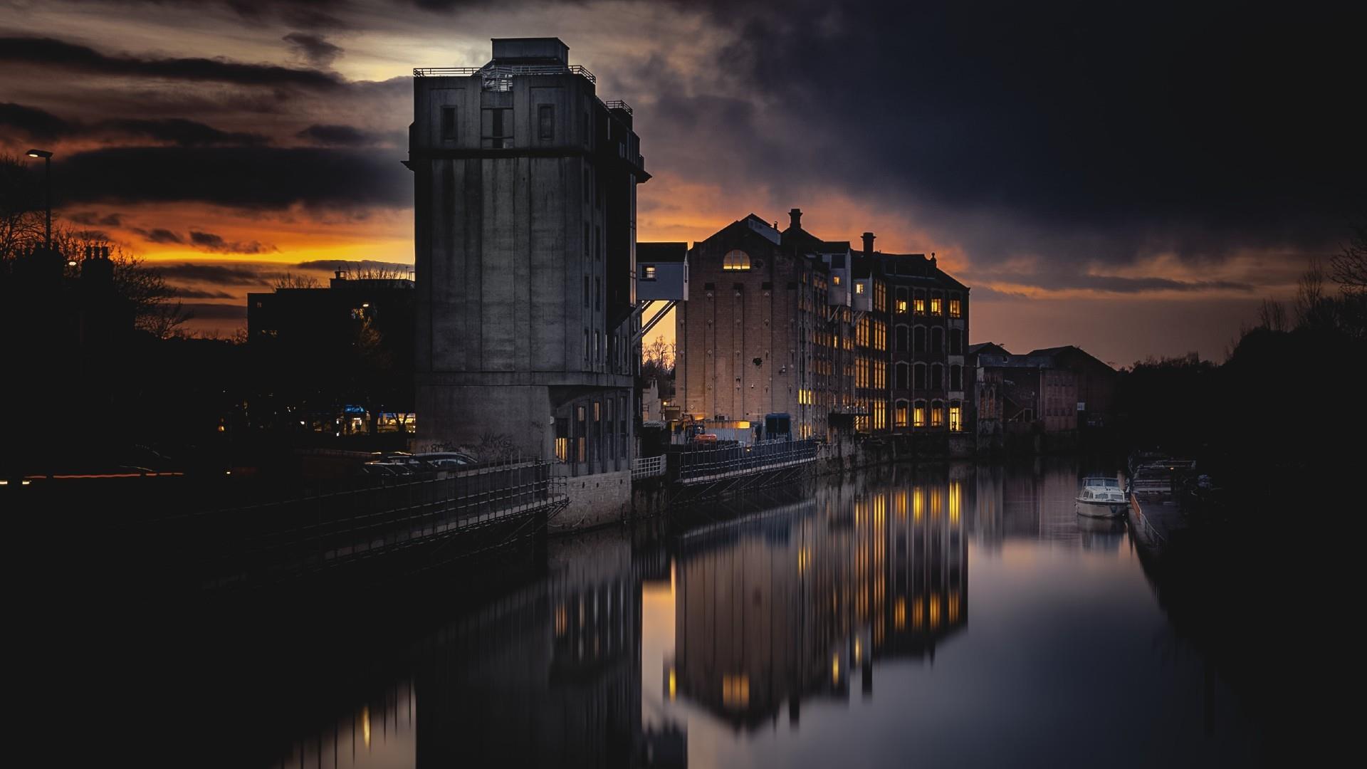 Bath Kennett and Avon Canal (c) Lloyd Evans Photography