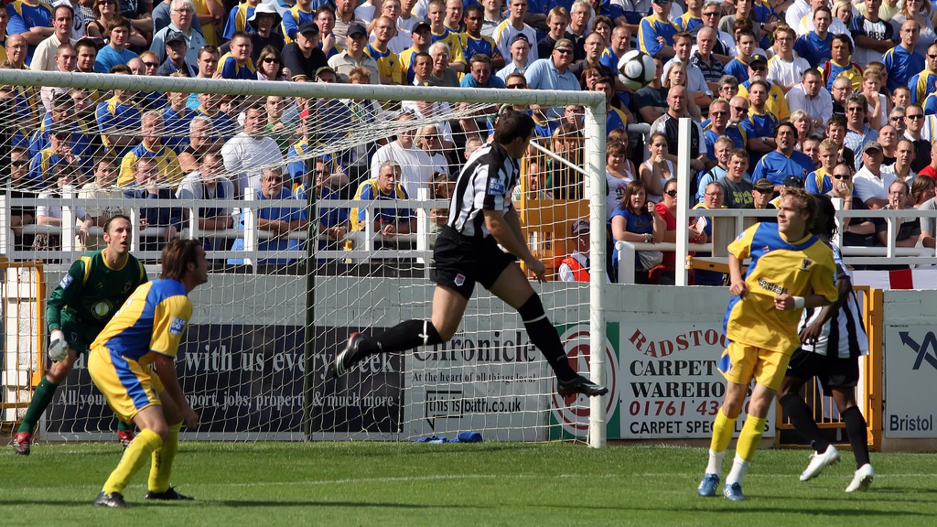 Bath City footballer crowd