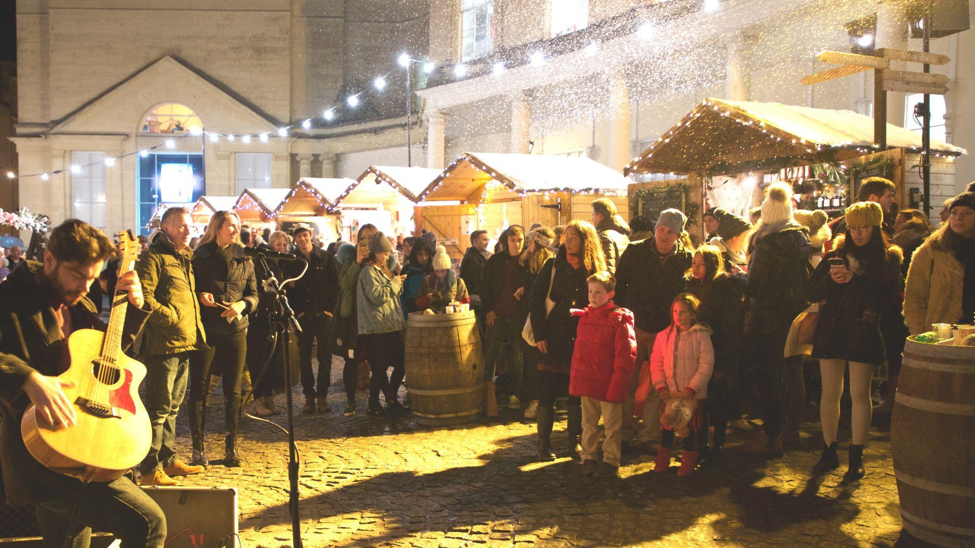 Bath Christmas Market Abbey Churchyard