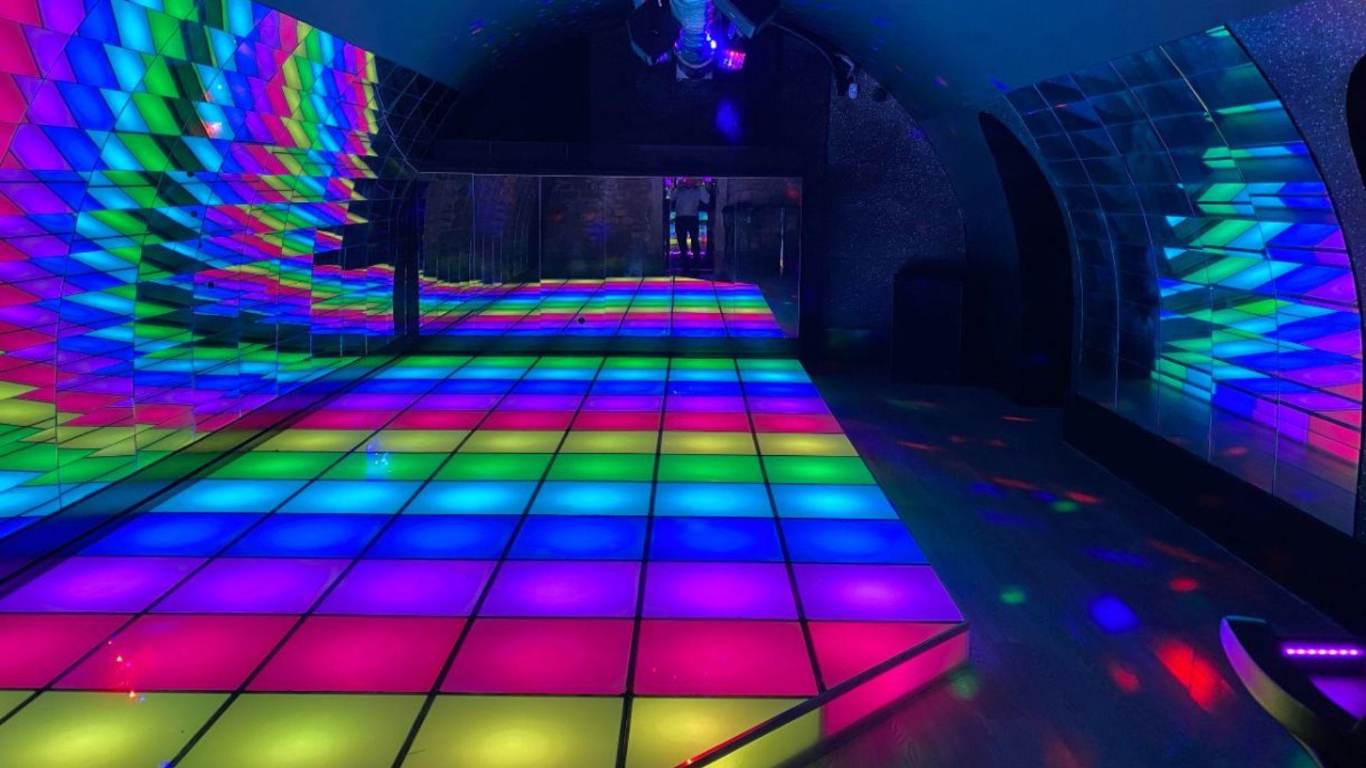 Labyrinth disco dancefloor