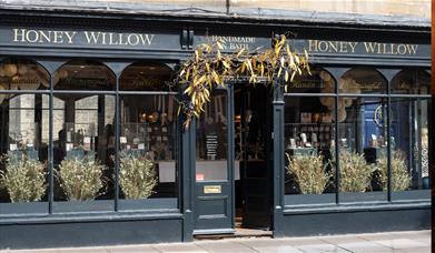 Honey Willow interior