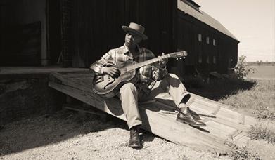 Eric Bibb