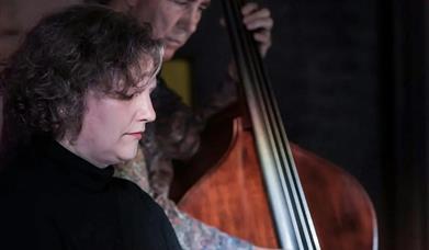  Ruth Hammond