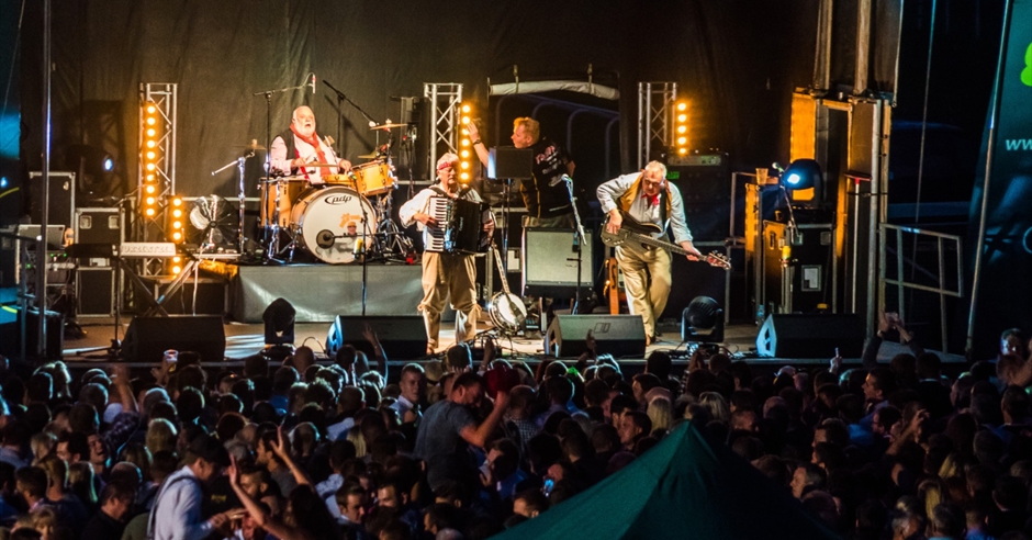 Live Music & Comedy Venues in Bath - Visit Bath