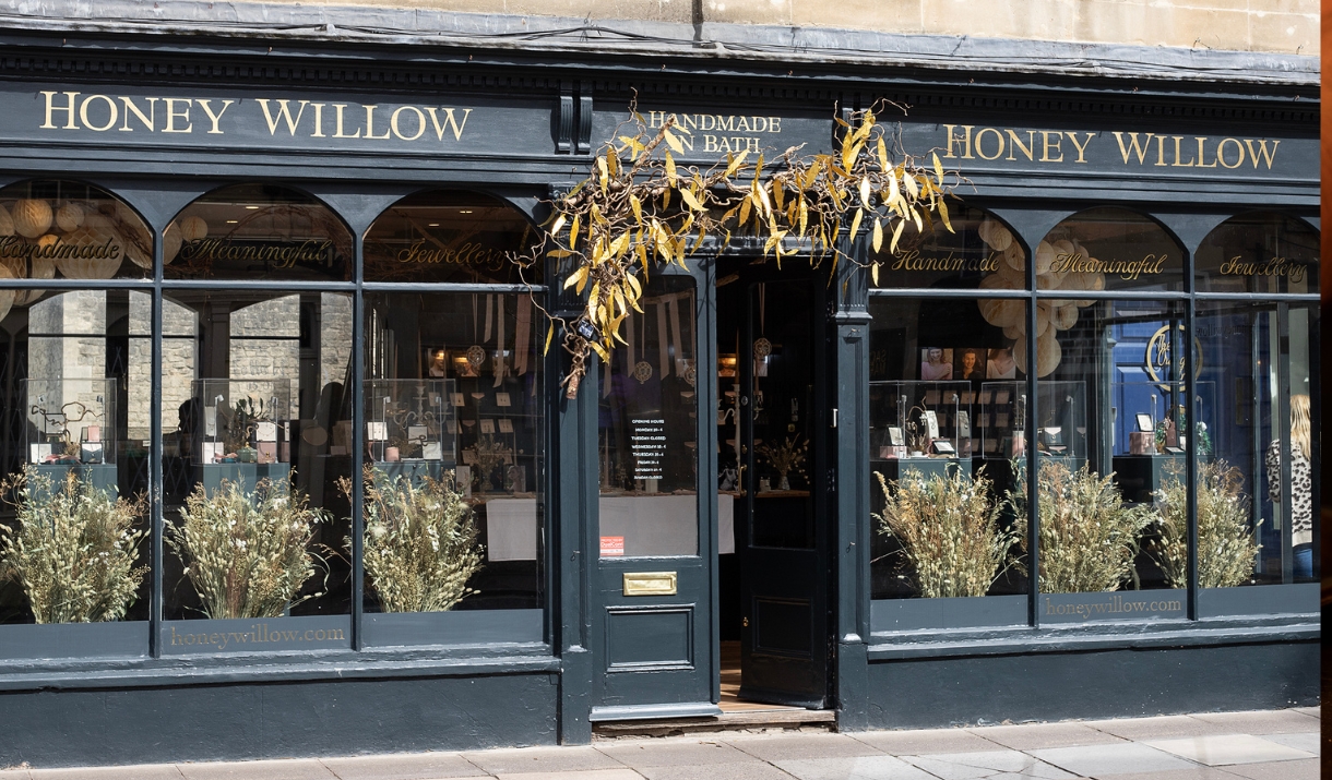 Honey Willow interior