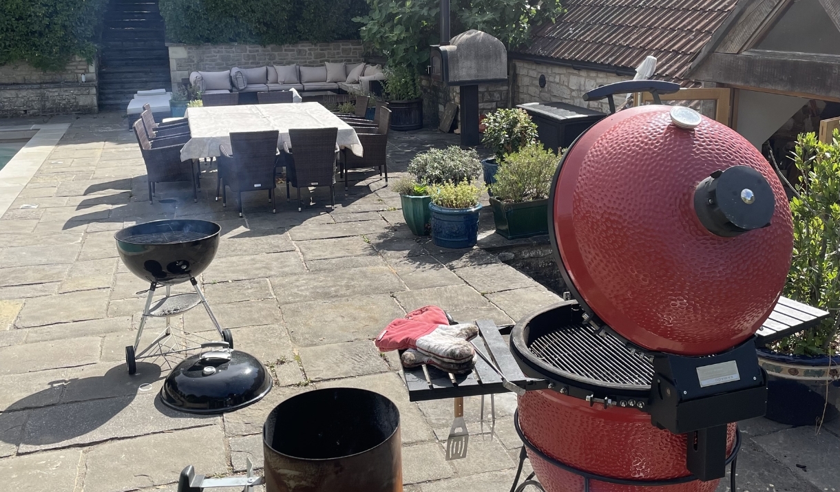 BBQ and Outdoor Eating at Vale House Kitchen