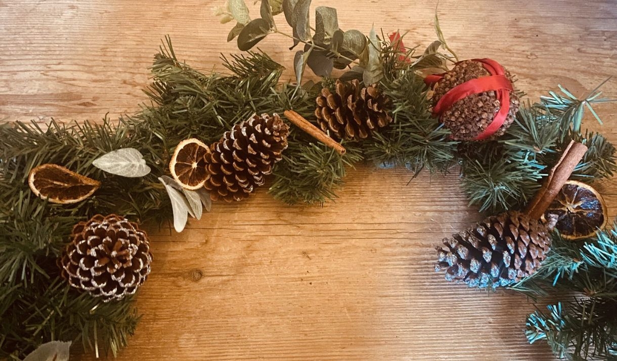 Christmas Garland Workshop