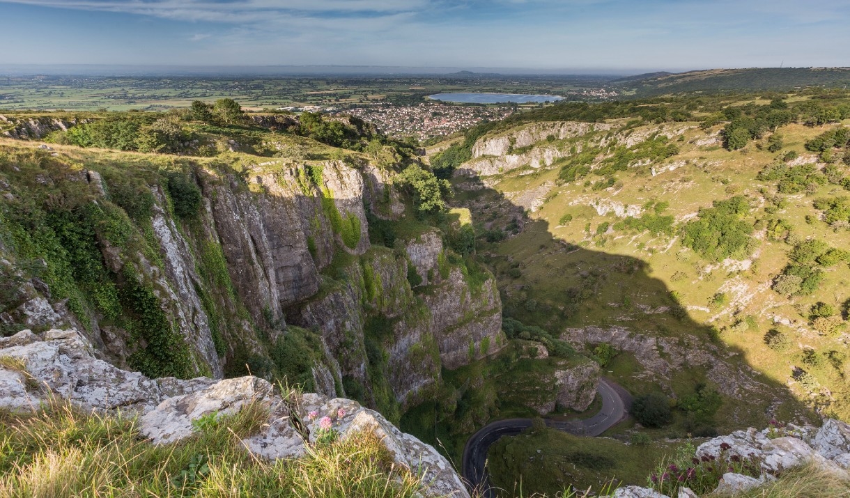 Cheddar Gorge & Caves, Outdoor in England — Ravlling