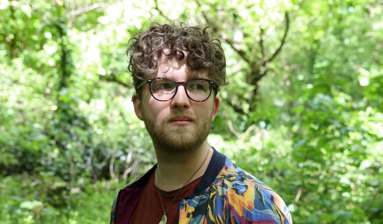 an image of headliner Tom Denbigh