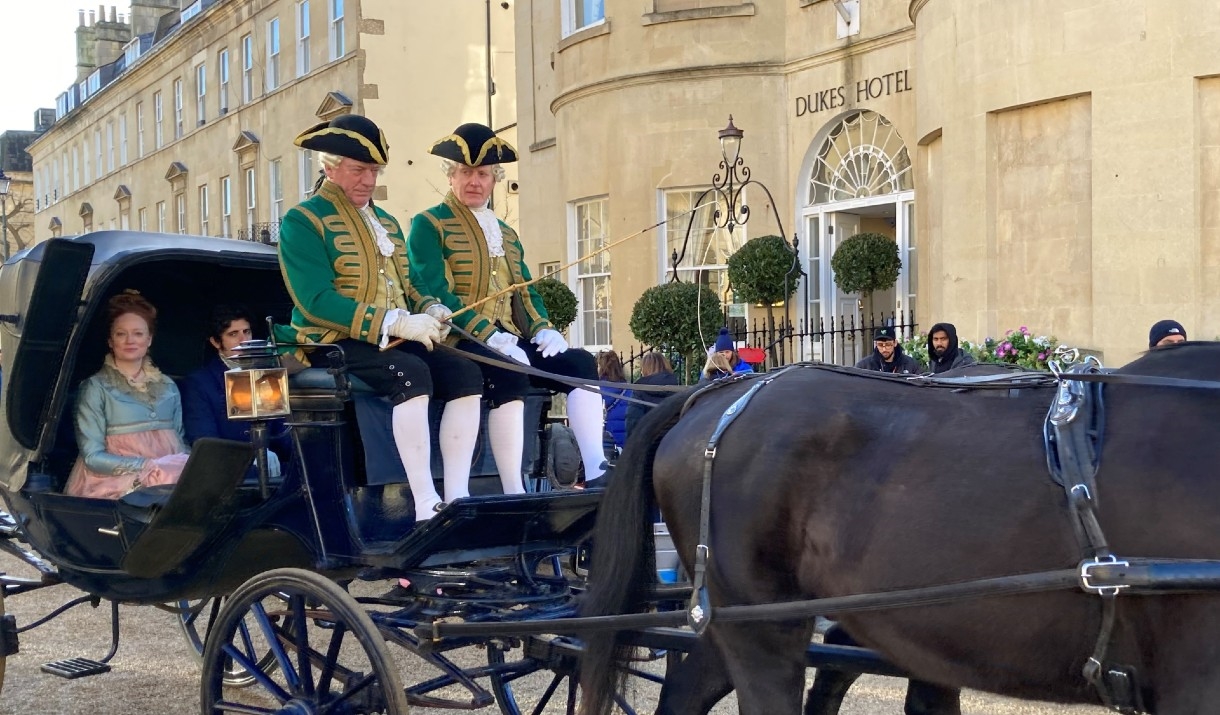 Fred Mawer Tours Bridgerton Scenes outside Dukes Hotel