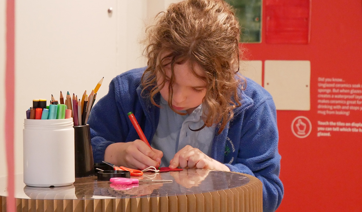 Kid in the Museum crafting