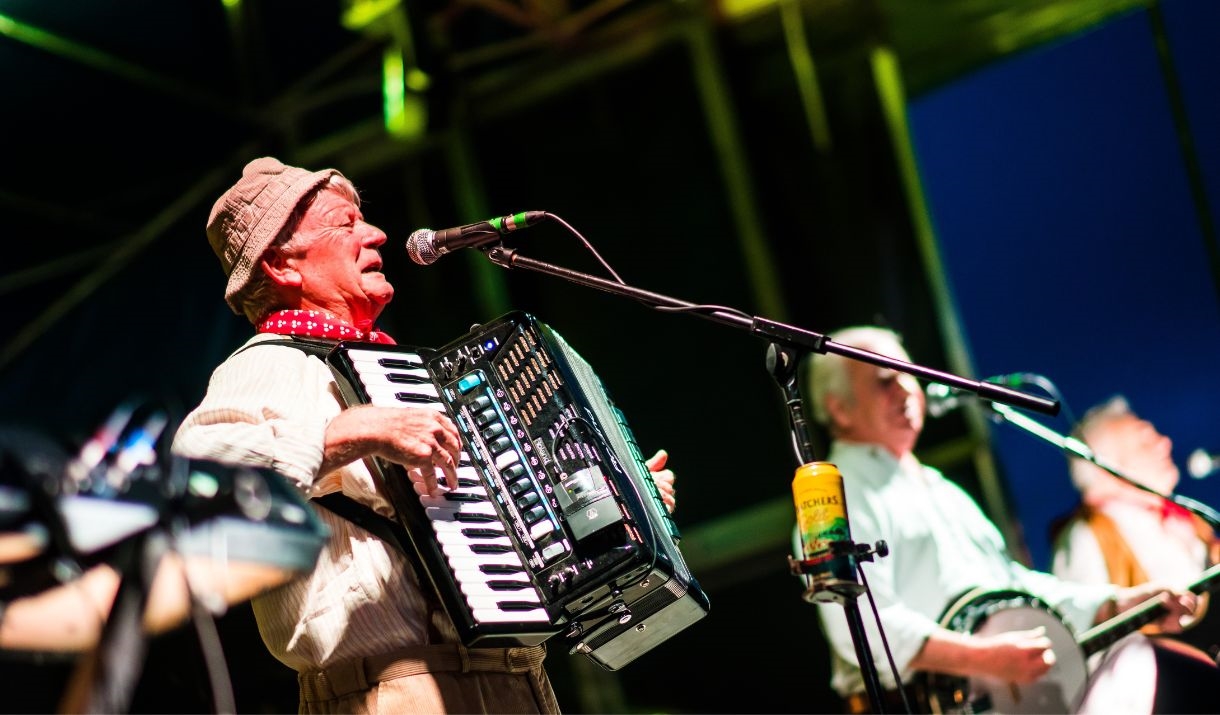 Cider Racenight featuring The Wurzels at Bath Racecourse
