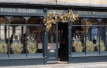 Honey Willow interior