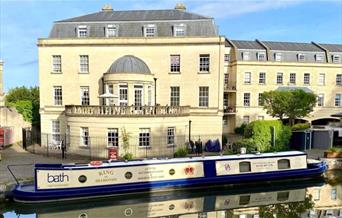 Bath Narrowboats- The King of Diamonds