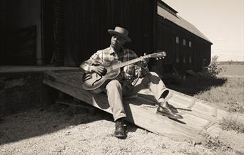 Eric Bibb