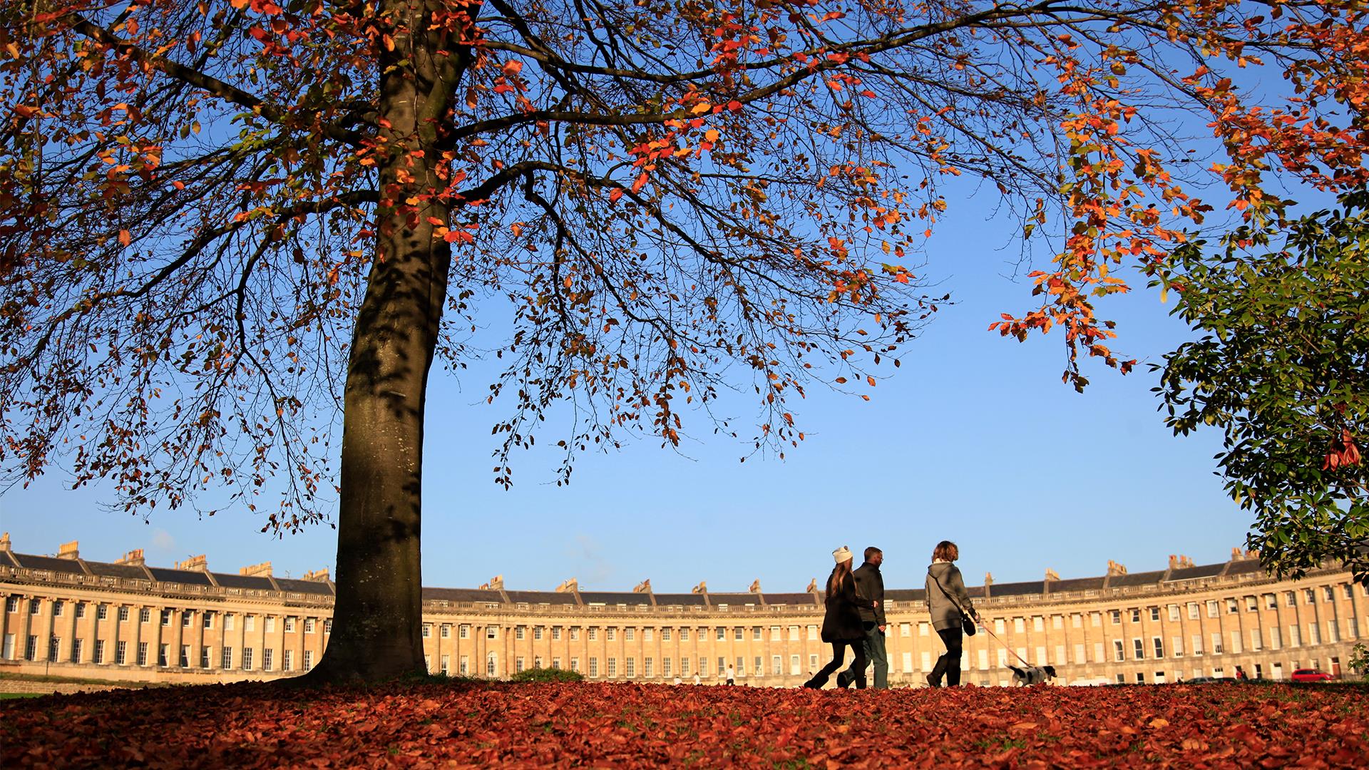 Royal Crescent in autumn