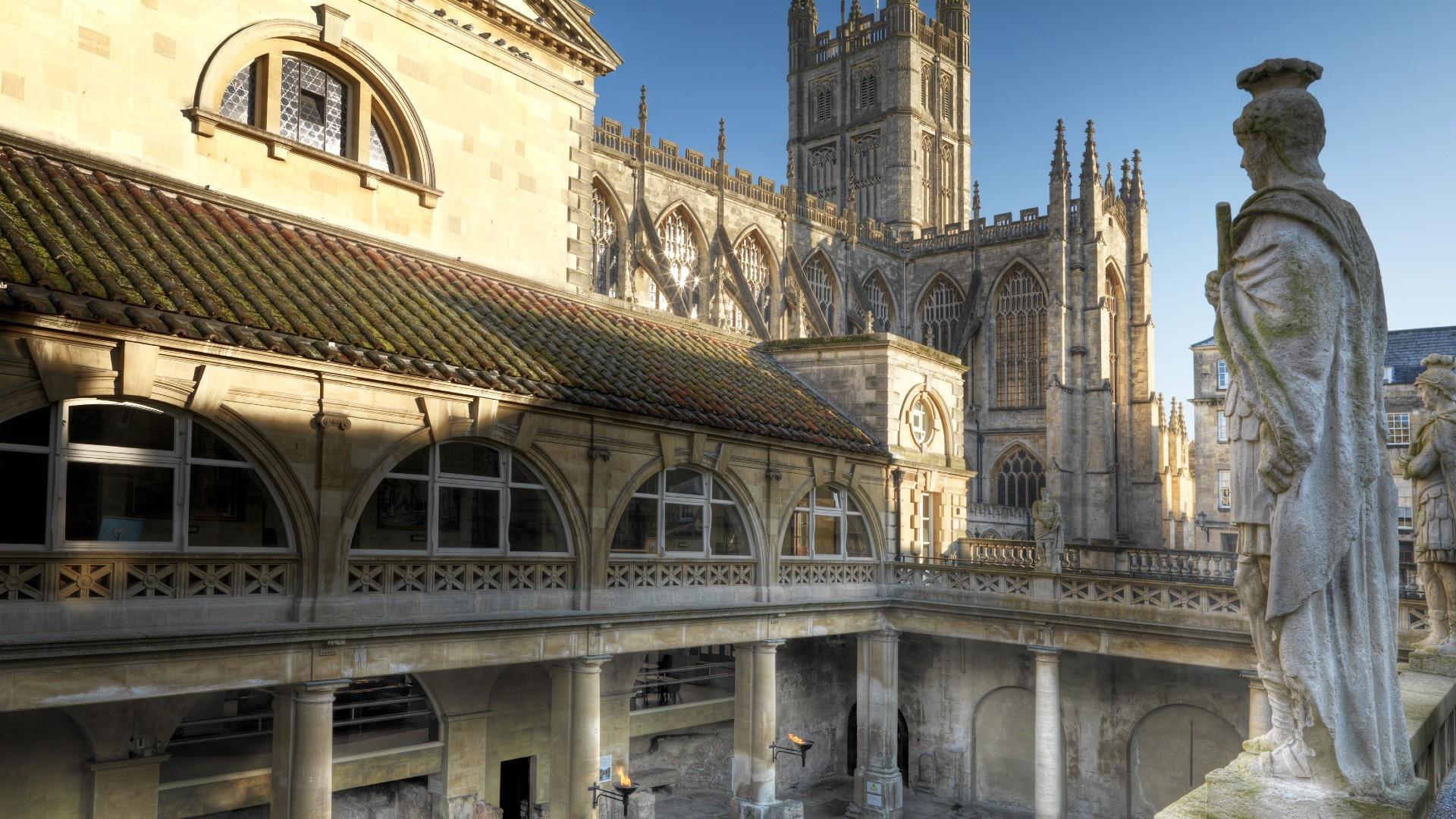 The rooftop of The Roman Baths, with Bath Abbey in the background