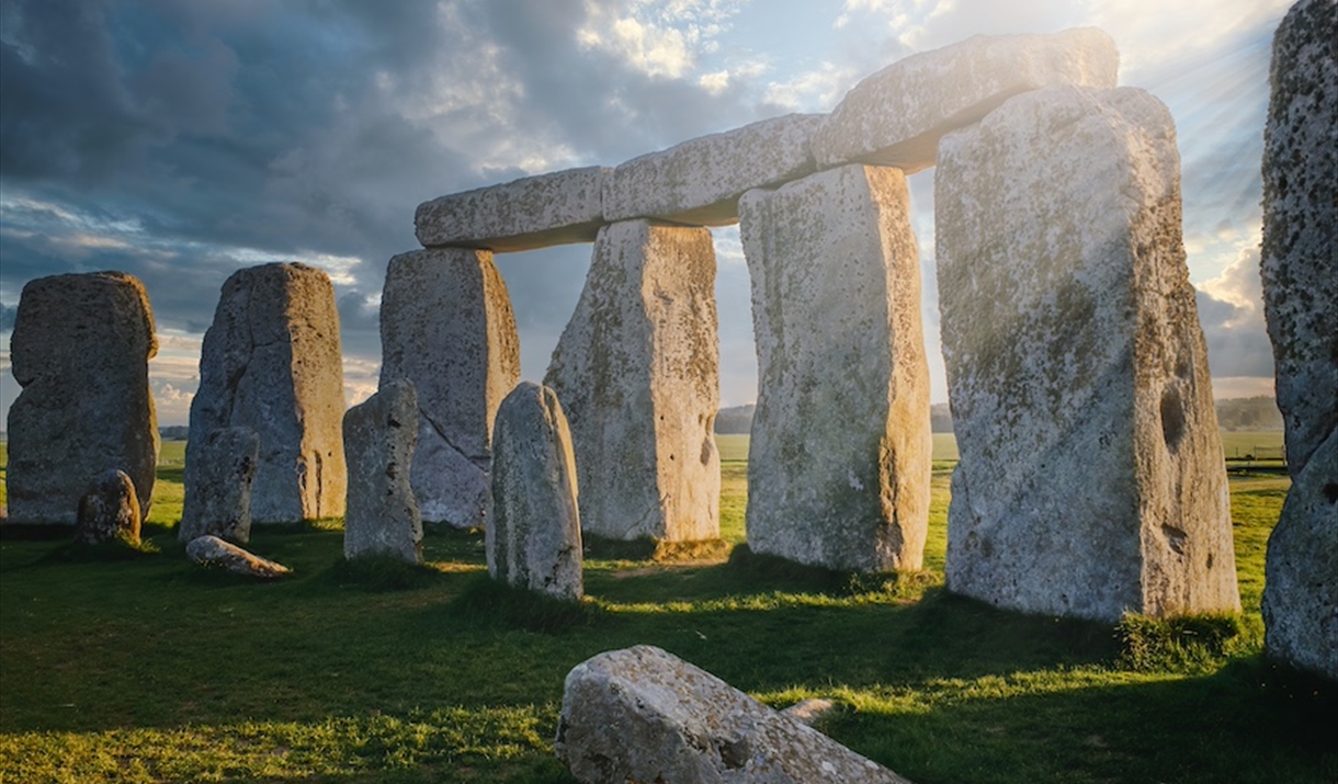 Stonehenge & The Cotswolds with Galahad Tours