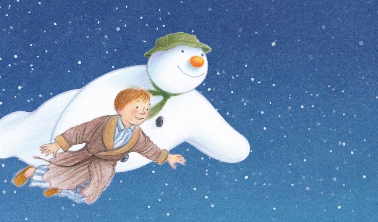 The Snowman flying