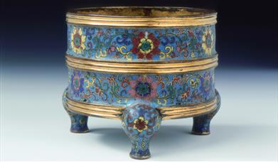 A cloisonné enamel tripod censer from the Qing dynasty